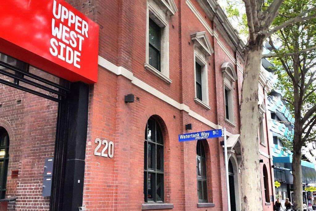 A Modern Right Next To Southern Cross Apartment Melbourne